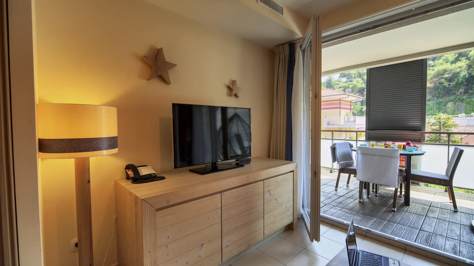 Residence Pierre & Vacances Premium Julia Augusta Roquebrune-Cap-Martin 4*,  France